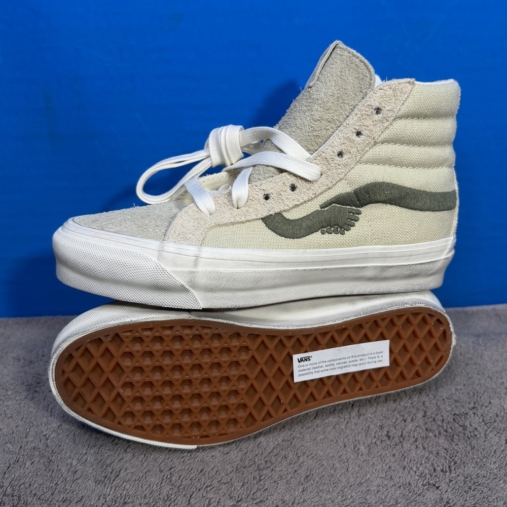 Vans sk8-hi Reissue x NOTRE
bone white
Brand new